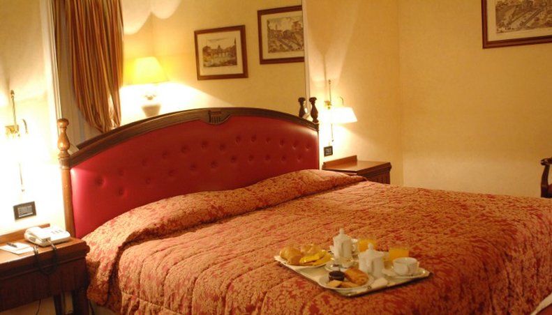 Colonna Palace 4* Roma